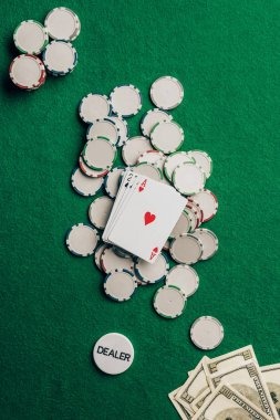 situs latoto mobile app interface showing live dealer table on smartphone screen