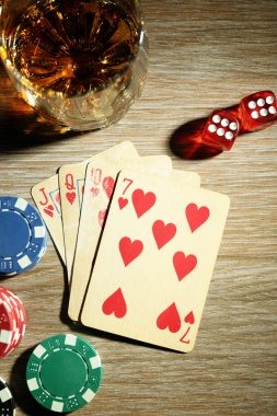 Live dealer roulette studio integrated with esports widgets